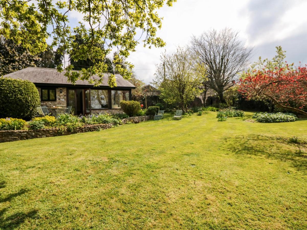 Puffin Cottage Axminster Exterior photo